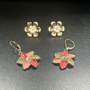 Gold tone flower earring set of 2 with crystals